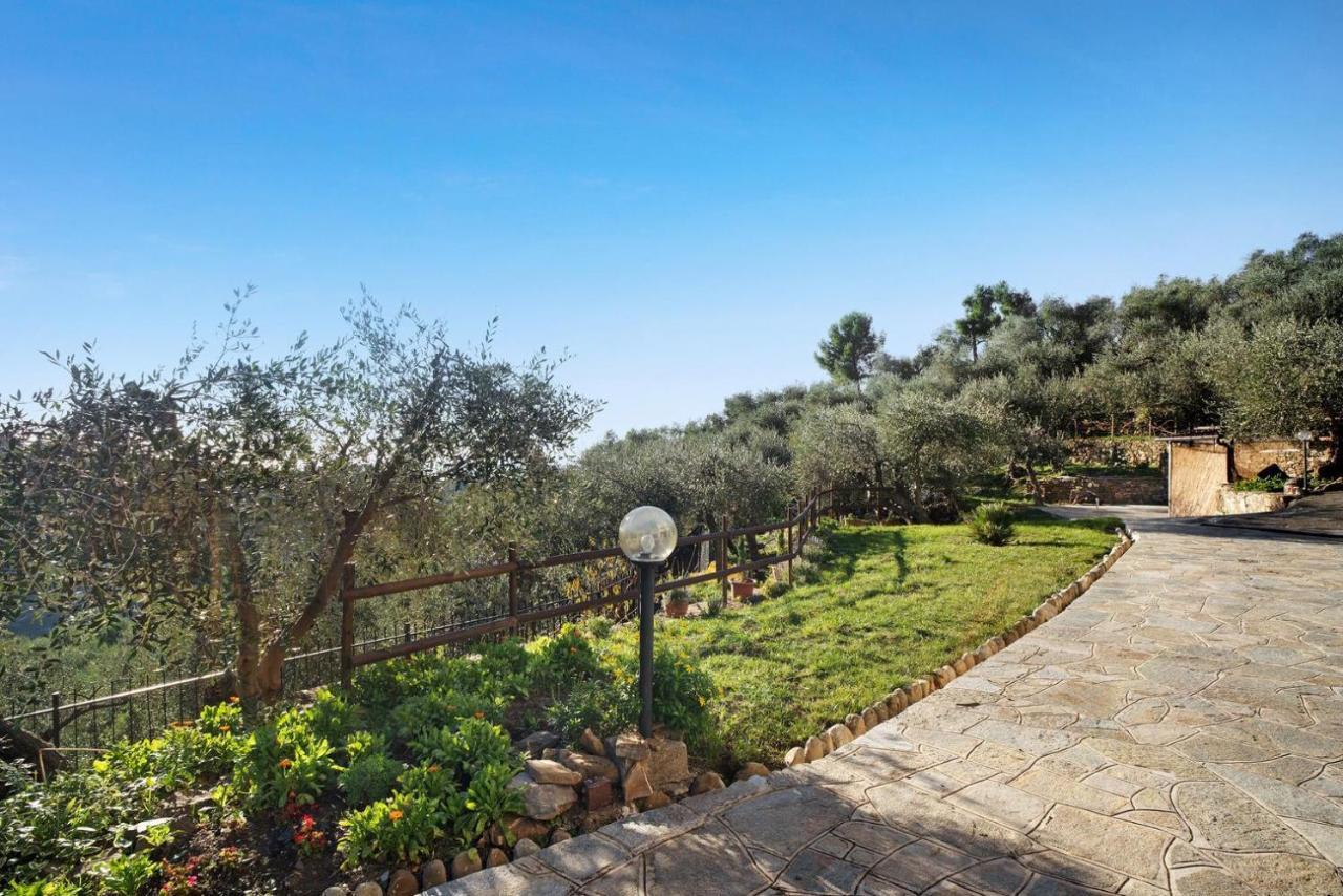 Apartamento Le Casasse Imperia Exterior foto