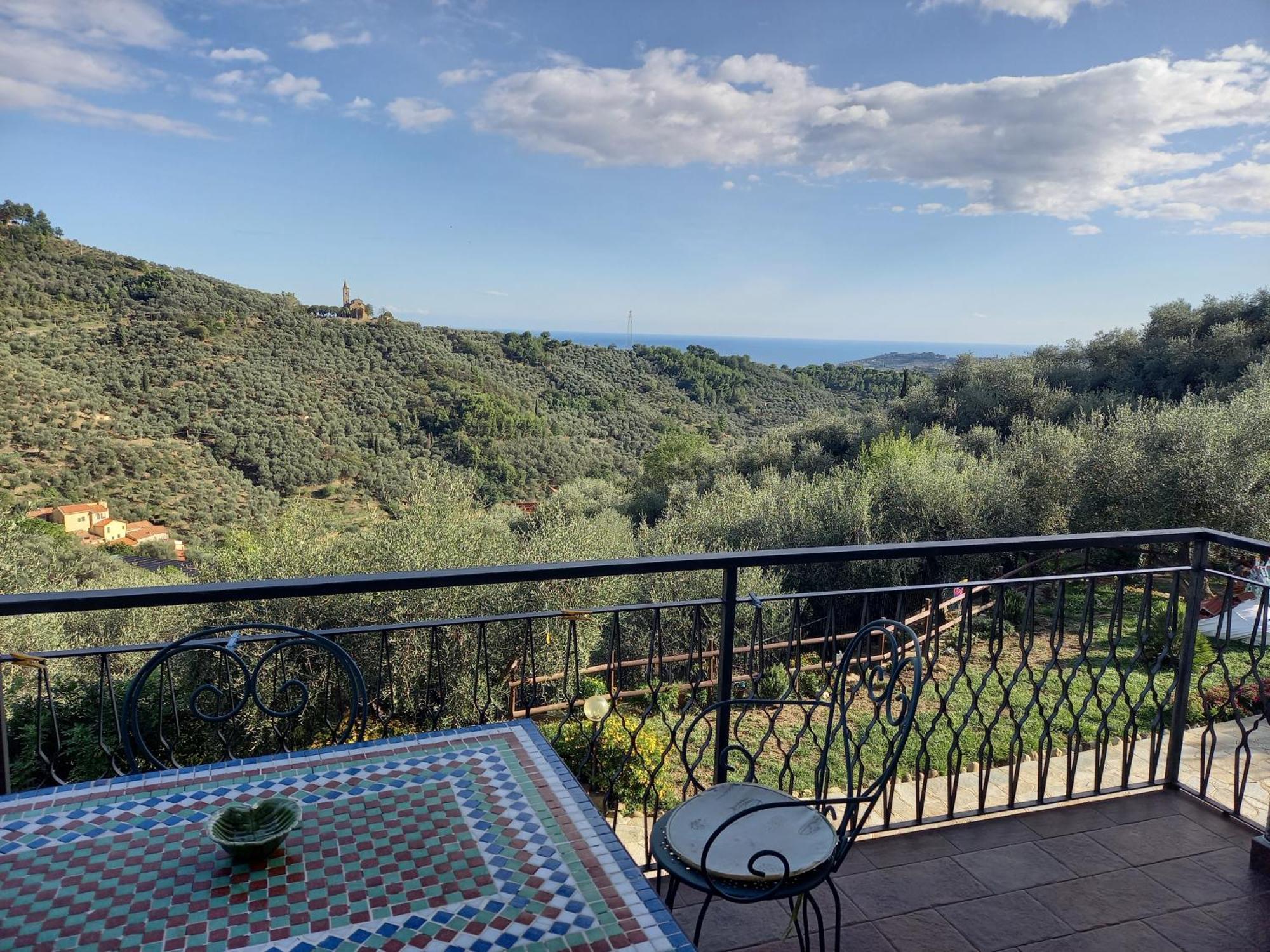Apartamento Le Casasse Imperia Exterior foto
